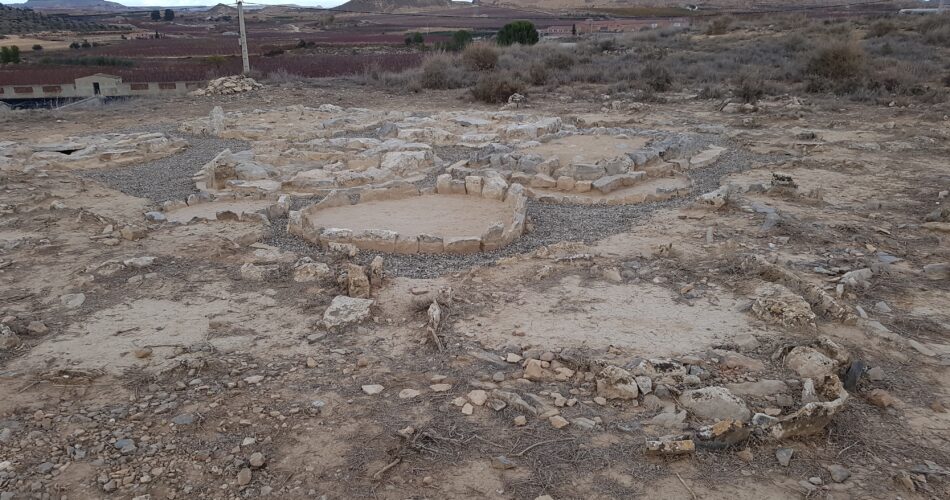 Les Roques de Sant Formatge de Seròs